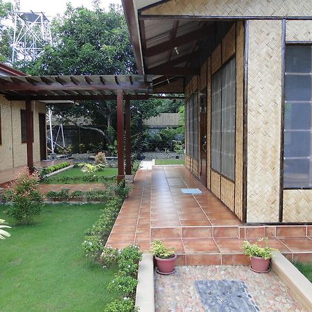 Susan'S Place Bed And Breakfast Puerto Princesa Екстериор снимка