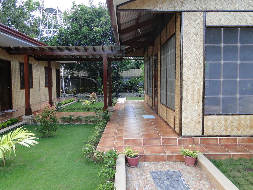 Susan'S Place Bed And Breakfast Puerto Princesa Екстериор снимка