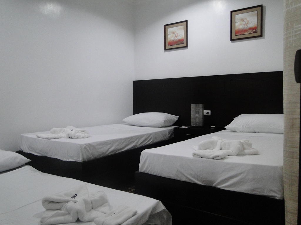 Susan'S Place Bed And Breakfast Puerto Princesa Екстериор снимка