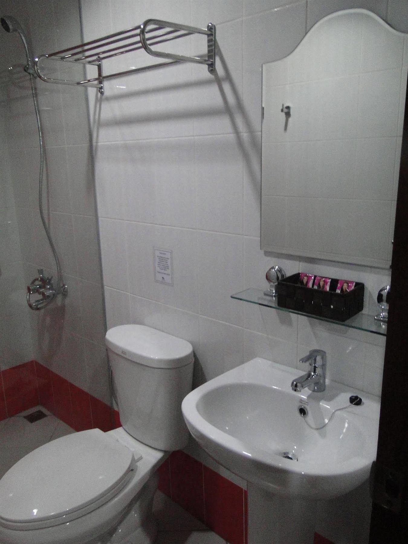Susan'S Place Bed And Breakfast Puerto Princesa Екстериор снимка