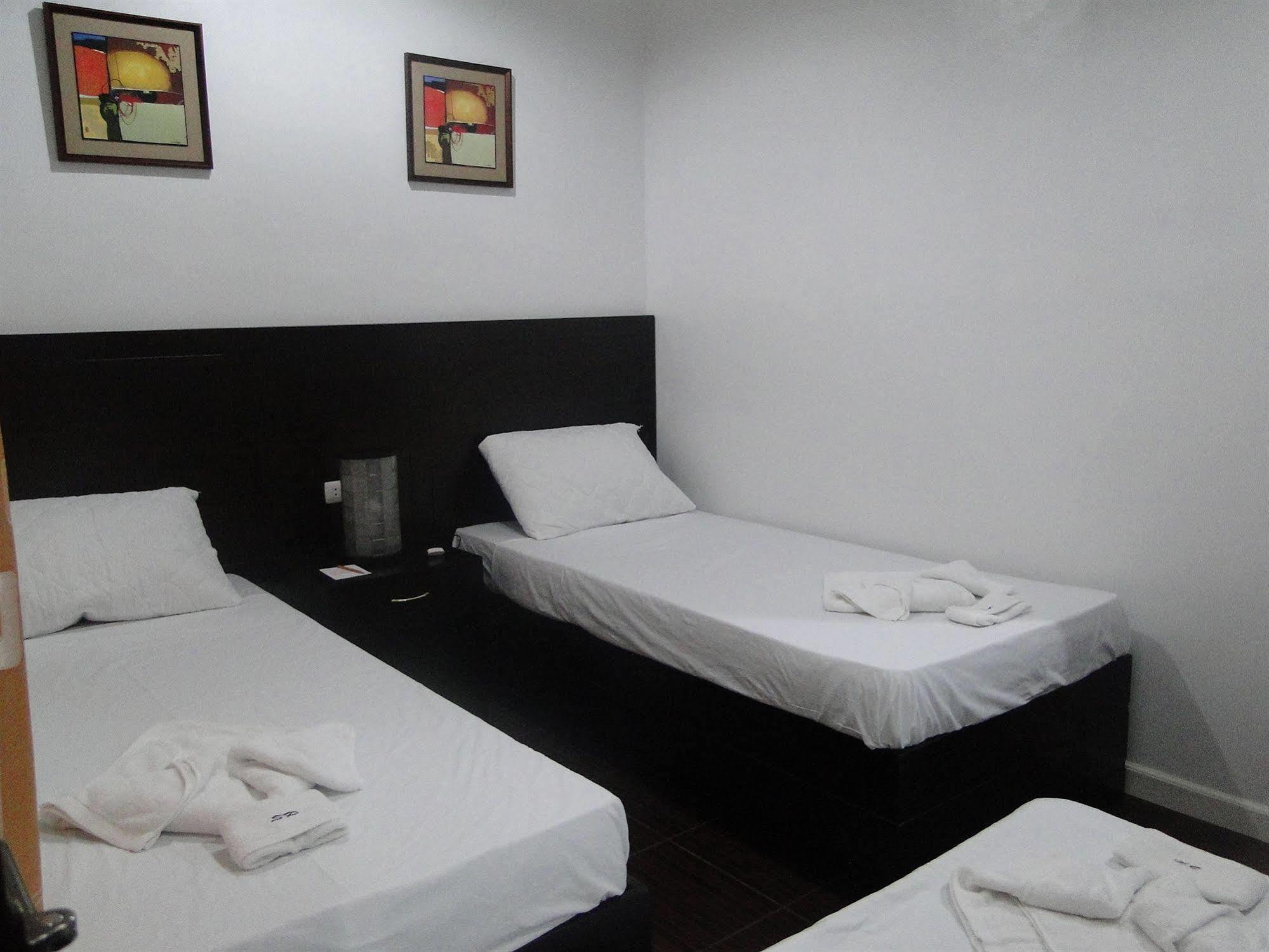 Susan'S Place Bed And Breakfast Puerto Princesa Екстериор снимка